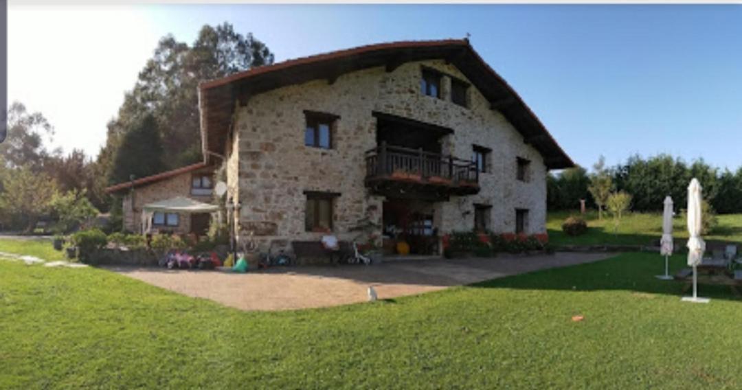 Apartamentos Rurales Larrago Busturia Kültér fotó